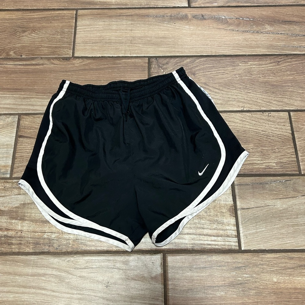 Women’s small nike shorts